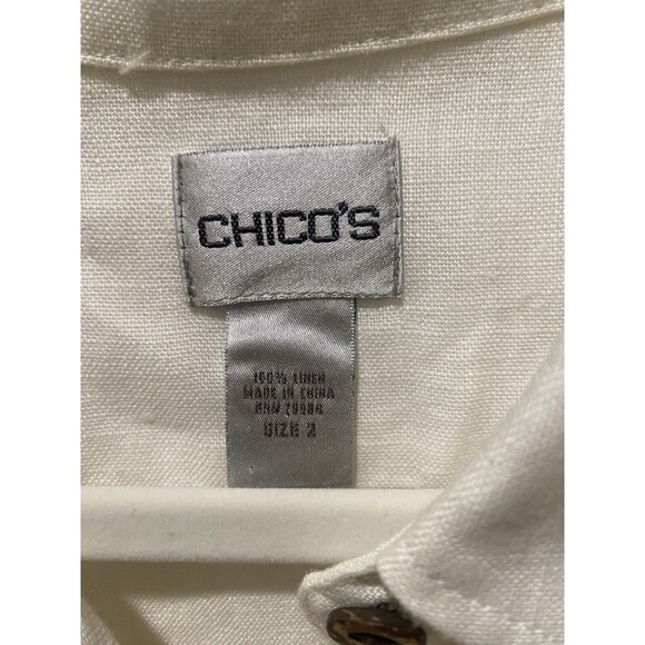 Chicos 100% Linen White Button Down Camp Shirt wood tone buttons Minimalist Sz 2 - Picture 5 of 7